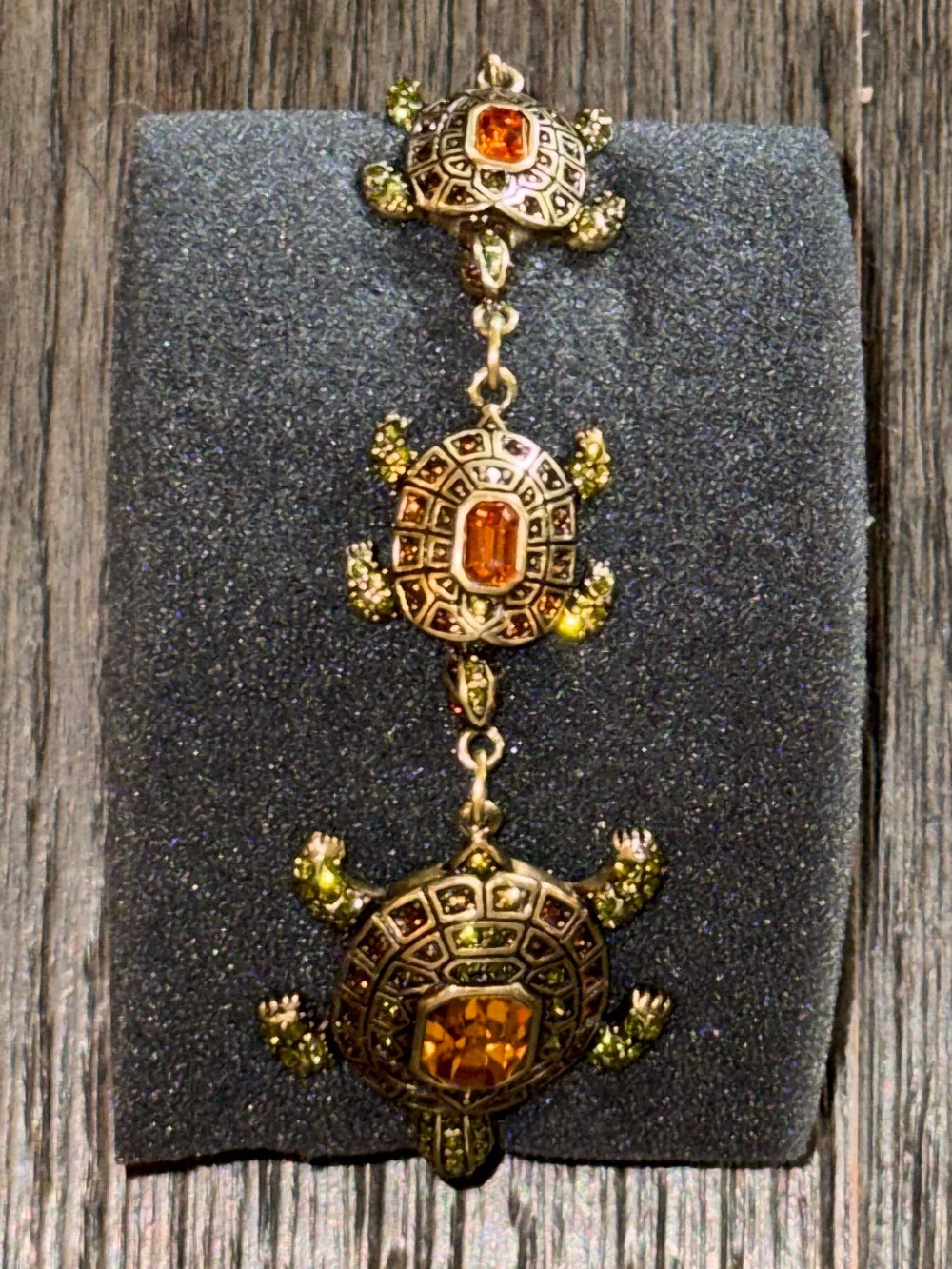 Heidi Daus "Slow Poke" Crystal Turtle Link
Bracelet - Picture 3 of 9